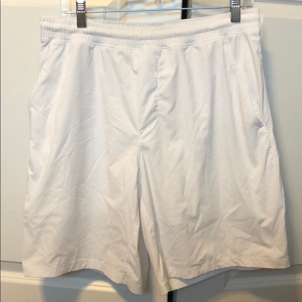 Men’s Lululemon Pacebreaker short w/liner 9”